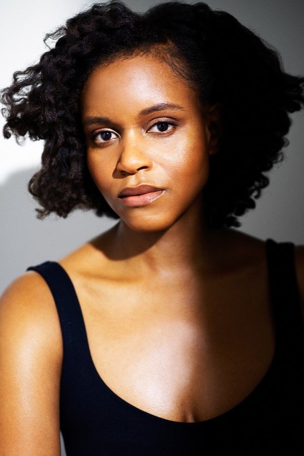 Aimé Donna Kelly backdrop