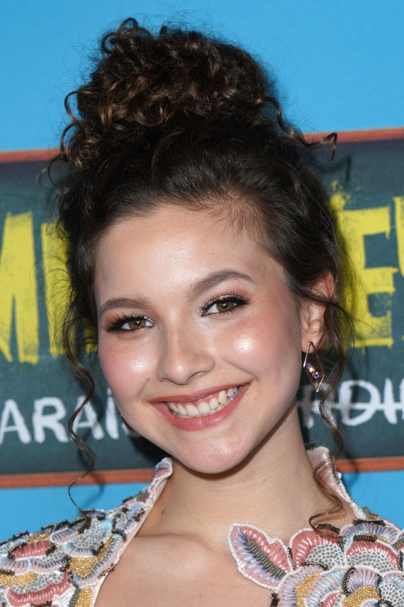 Carla Adell backdrop