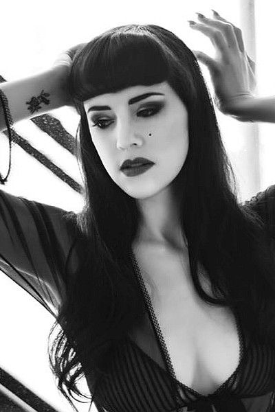 Hazel Honeysuckle backdrop