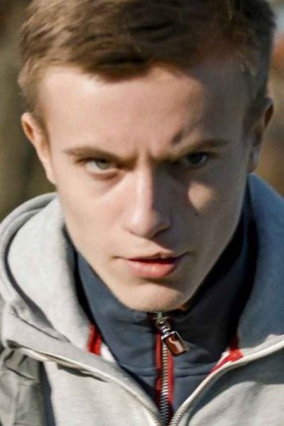 Noah Skovgaard Skands backdrop