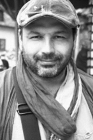 Dmytro Lavrinenko backdrop