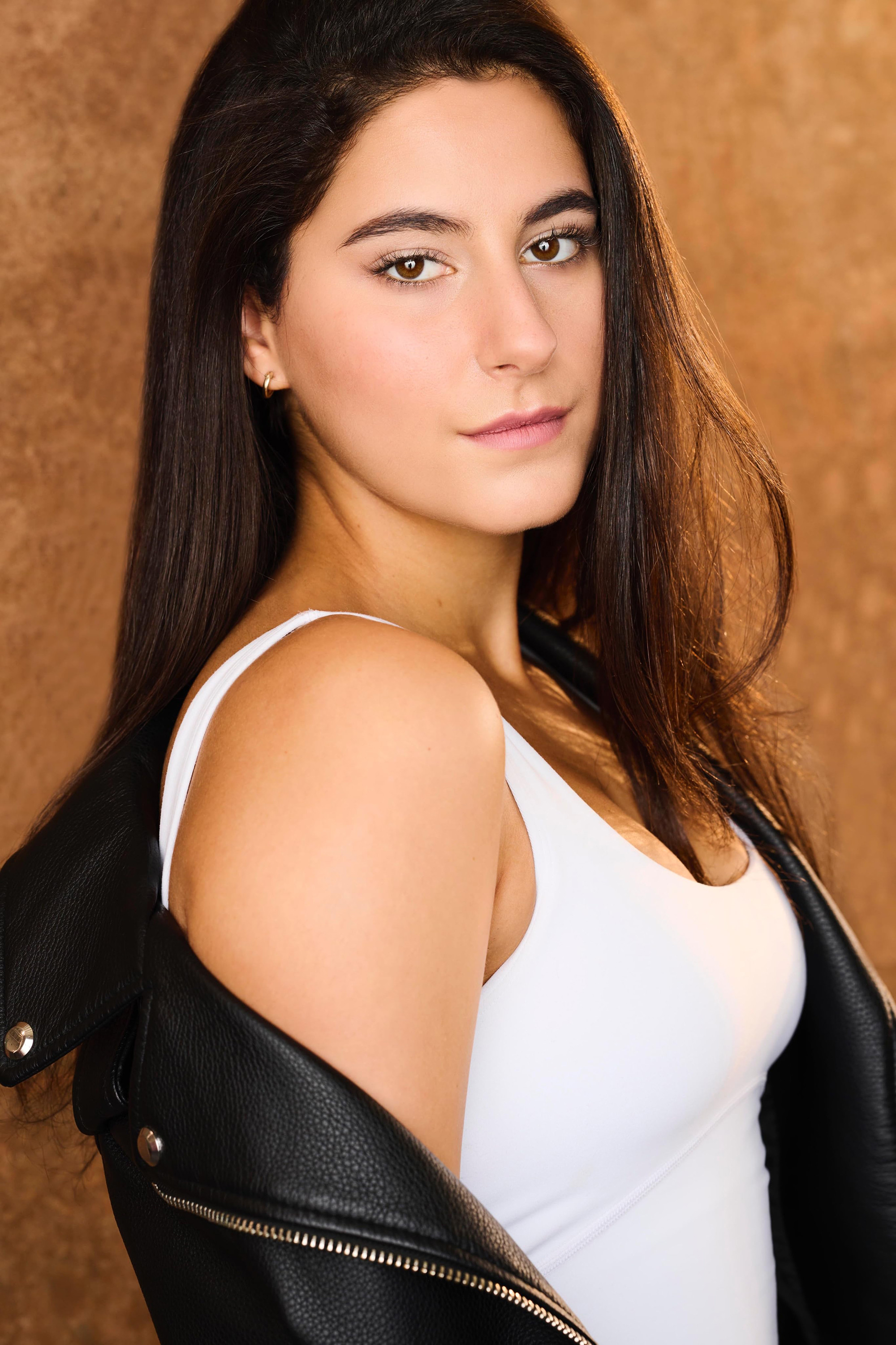 Alexa Speyer backdrop