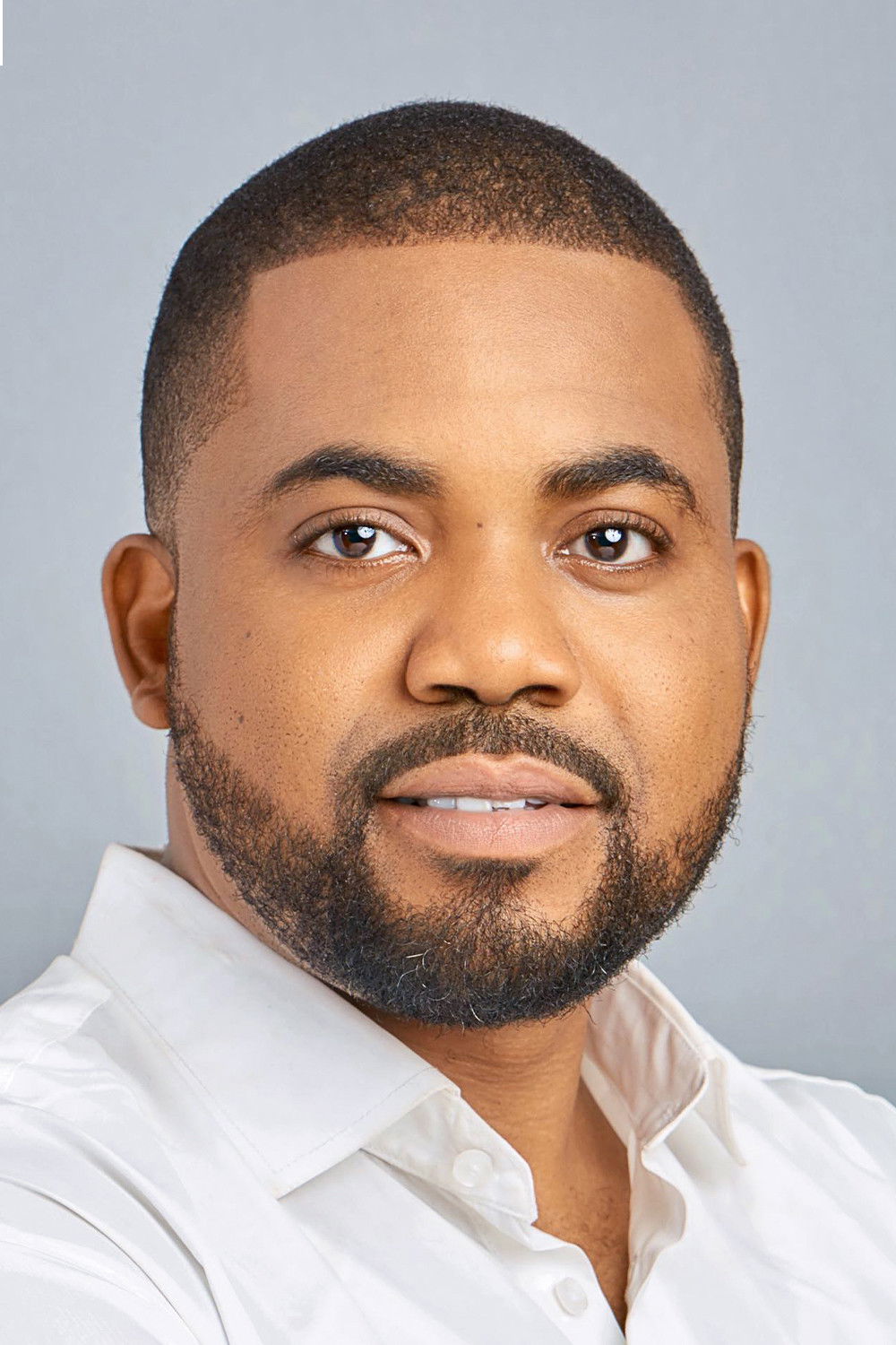 Okey Uzoeshi backdrop