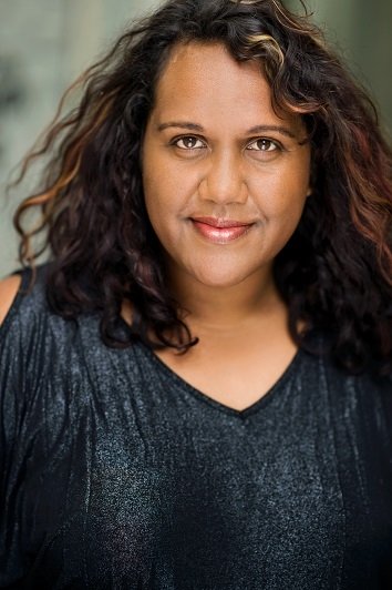 Elaine Crombie backdrop