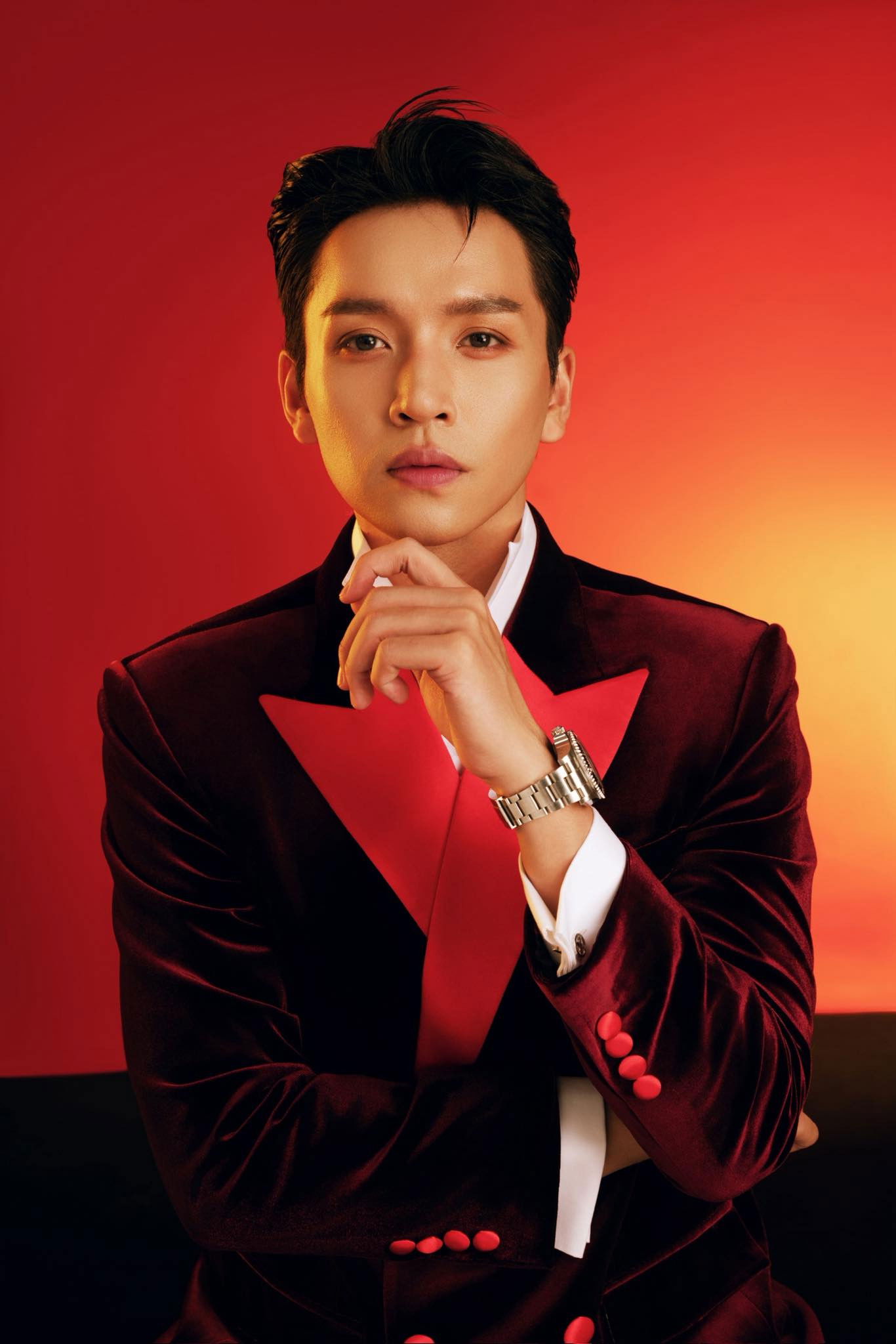 Bạch Công Khanh backdrop