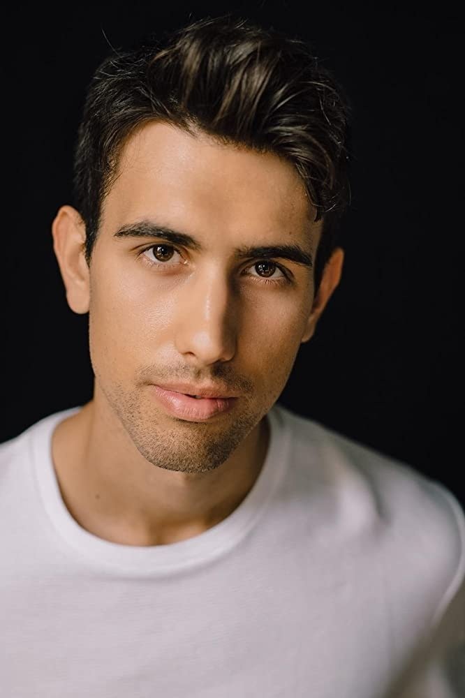 Riun Garner backdrop