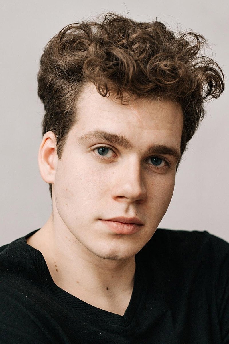 Kuzma Saprykin backdrop