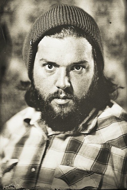 Henri Darro Mekomas backdrop