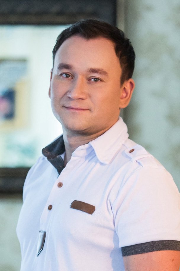 Julius Žalakevičius backdrop