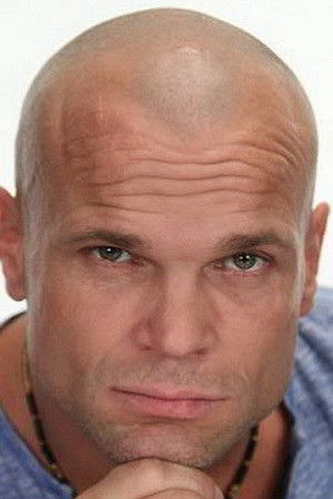 Yury Skulyabin backdrop