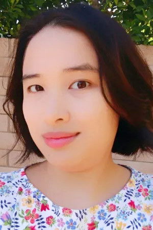 Kimlinh Tran backdrop