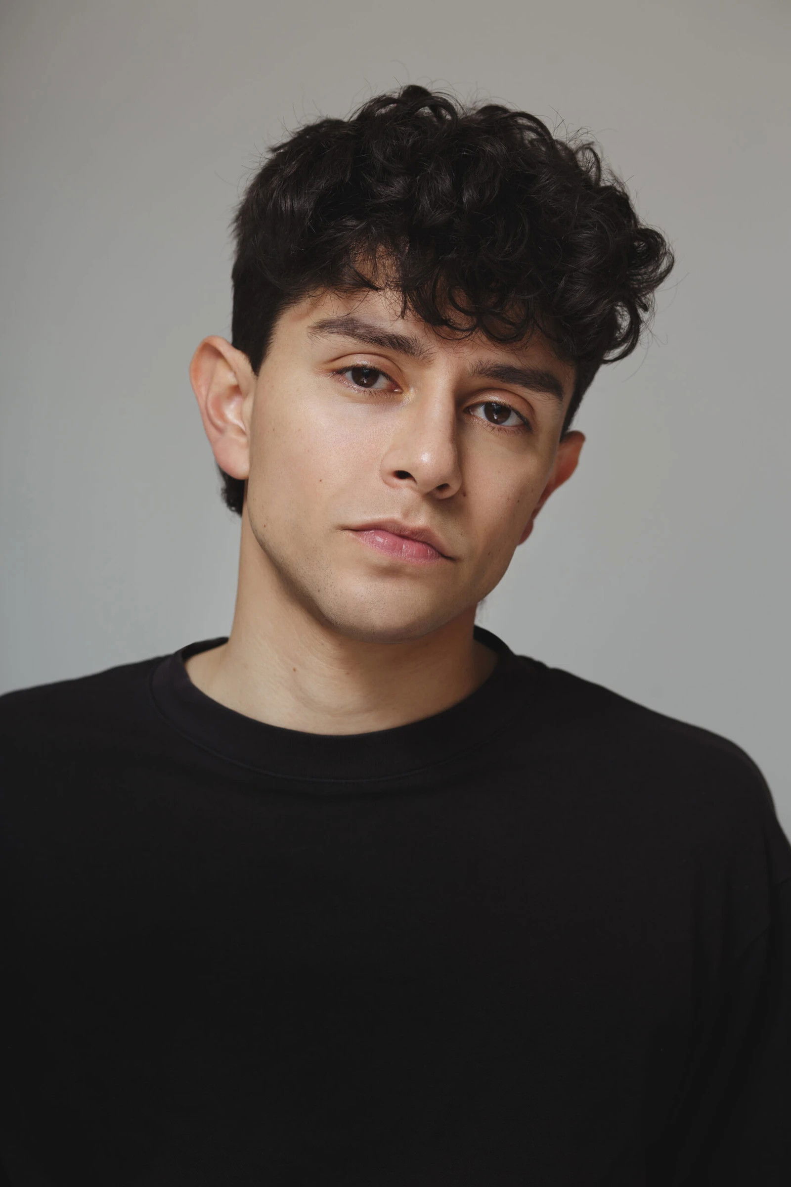 Diego Céspedes backdrop