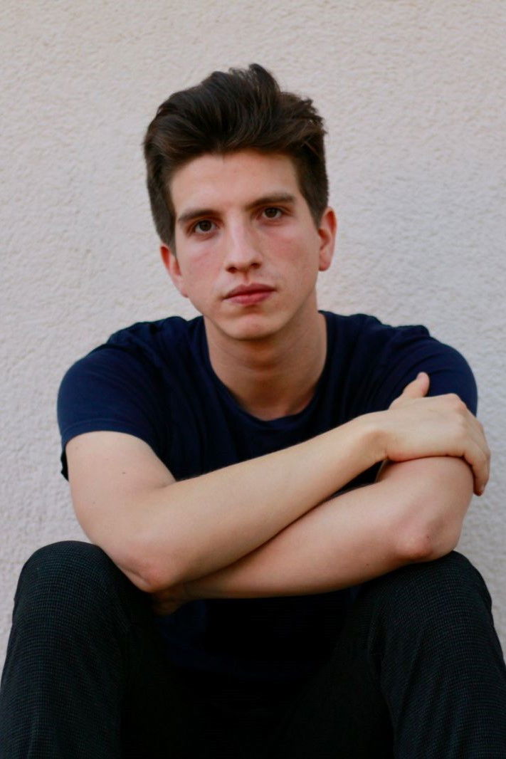 Nicolás Alaluf backdrop