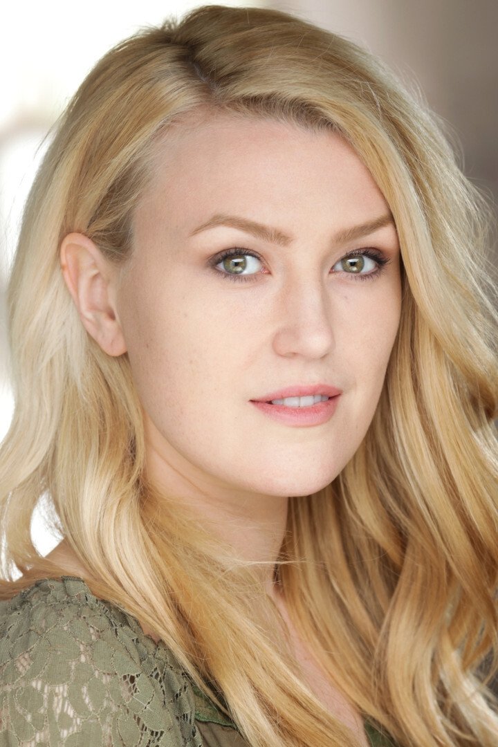 Brie Kristiansen backdrop