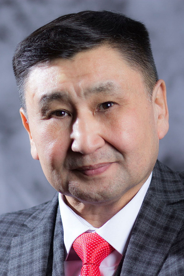 Aleksey Pavlov backdrop