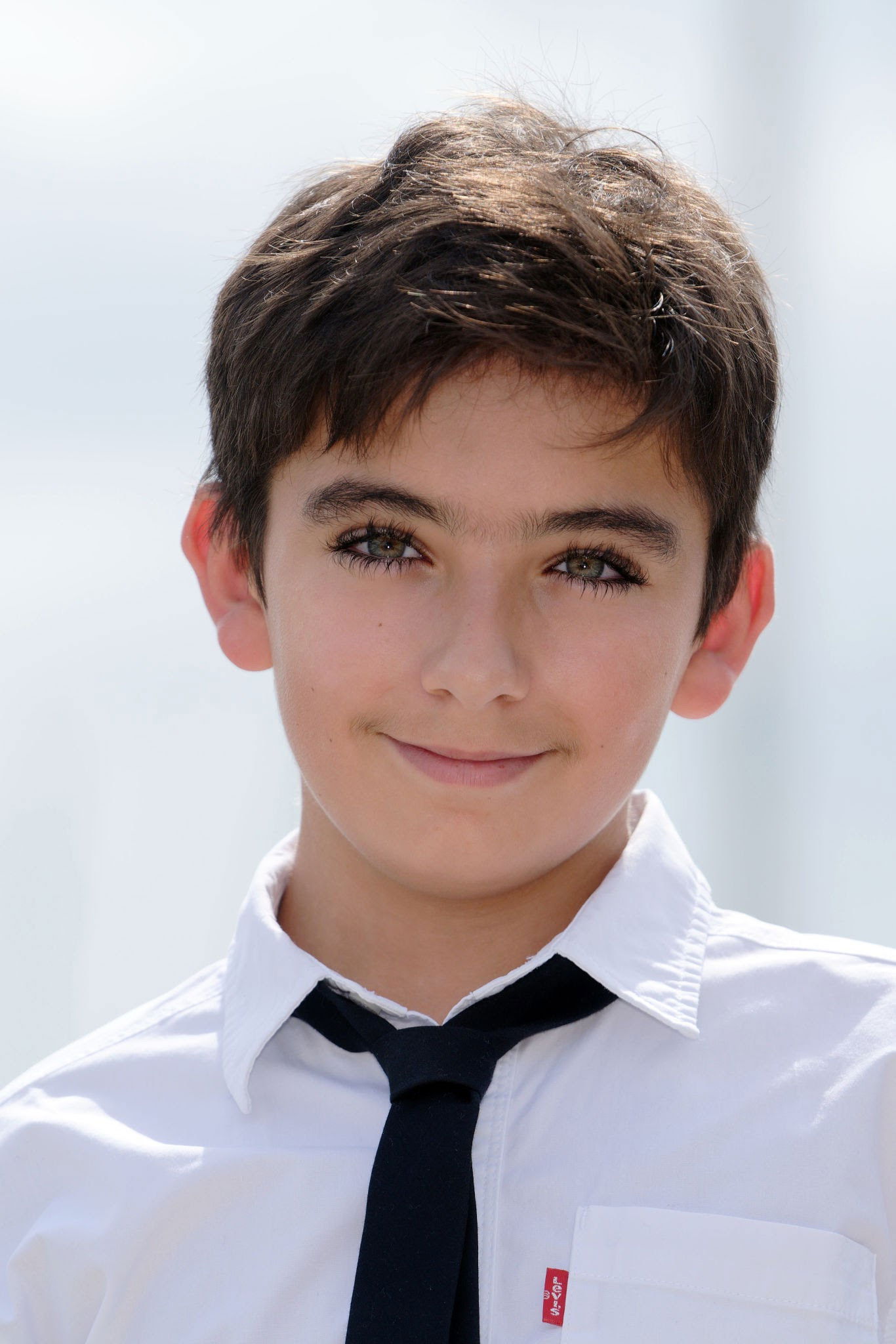 Antonin Chaussoy backdrop