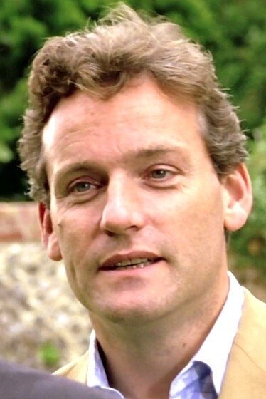 Uiliam Skot-Mason backdrop