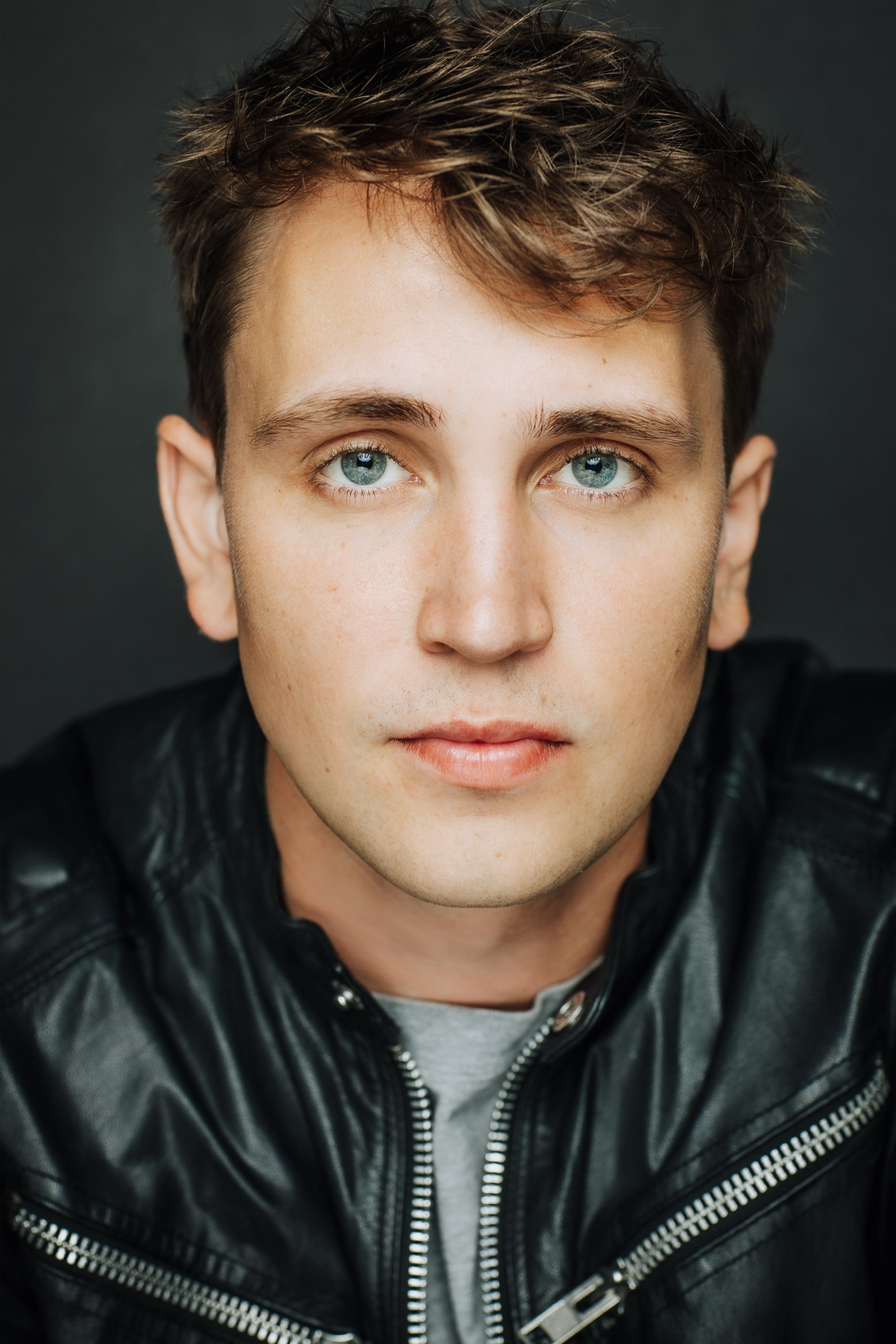 Quinten James backdrop