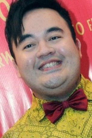 Opi Bachtiar backdrop