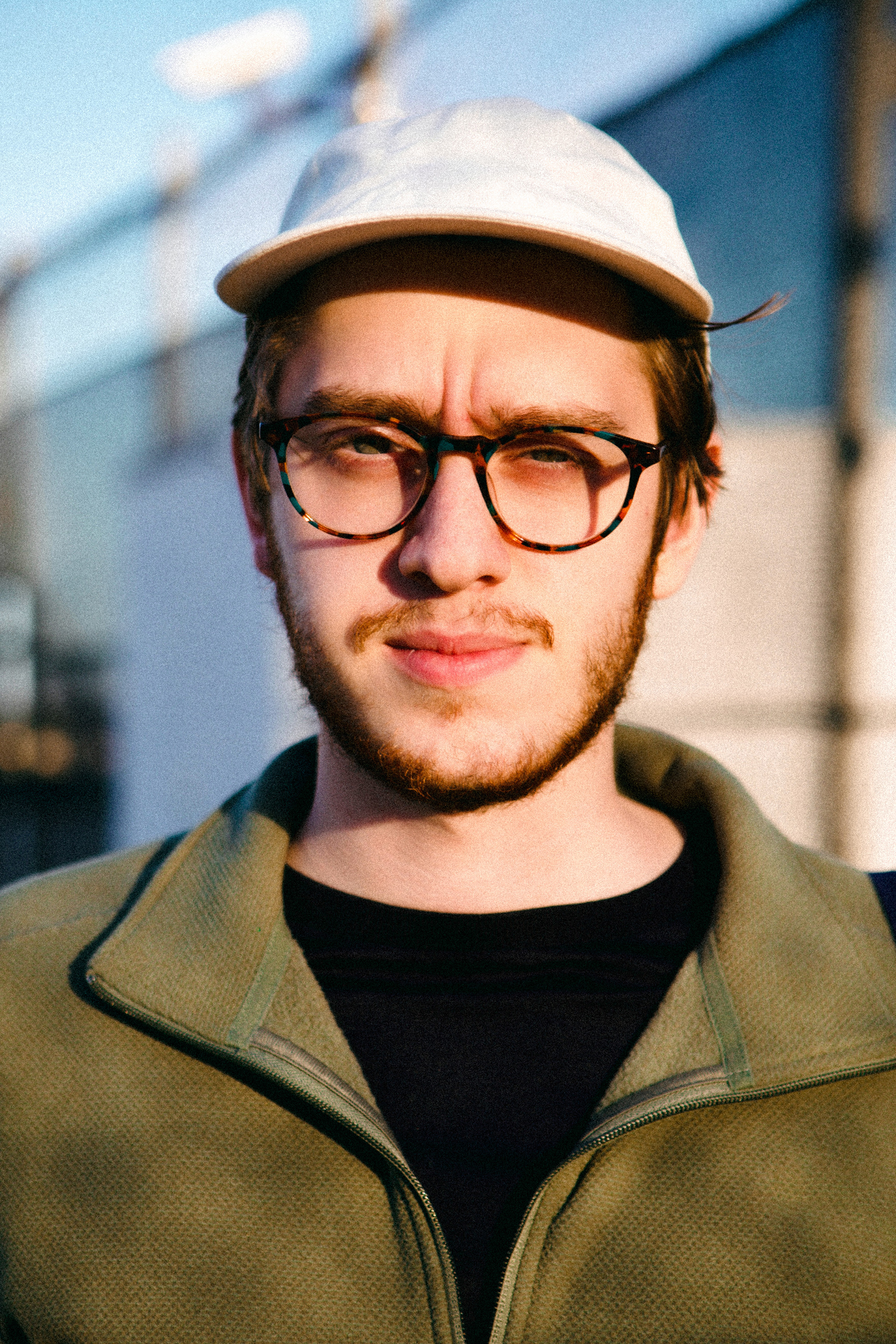 Leonardo Pirondi backdrop