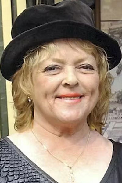 Beatrice Palner backdrop