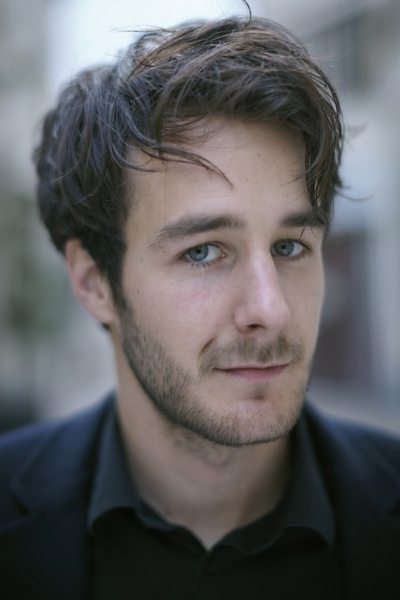 Bertand Usklat backdrop