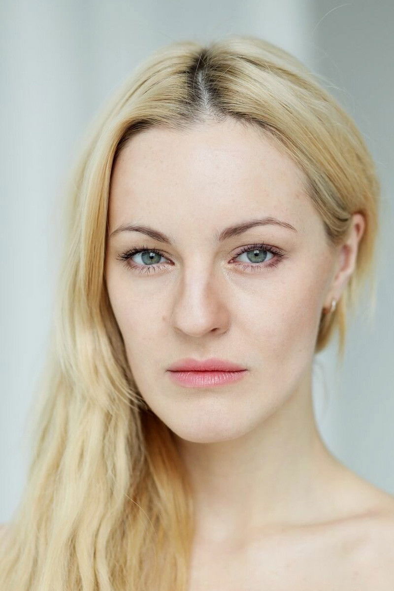 Yana Kraynova backdrop