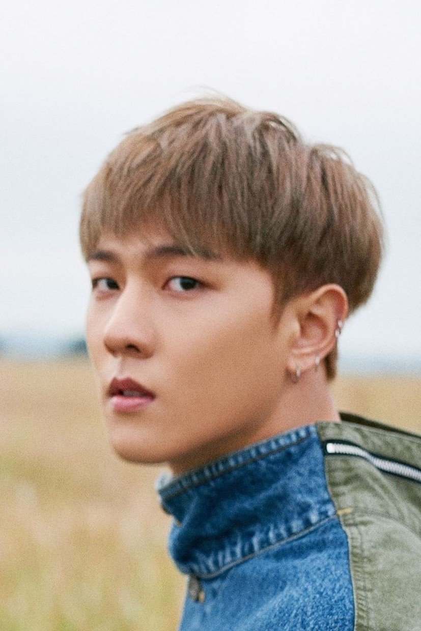 Donghyuk backdrop