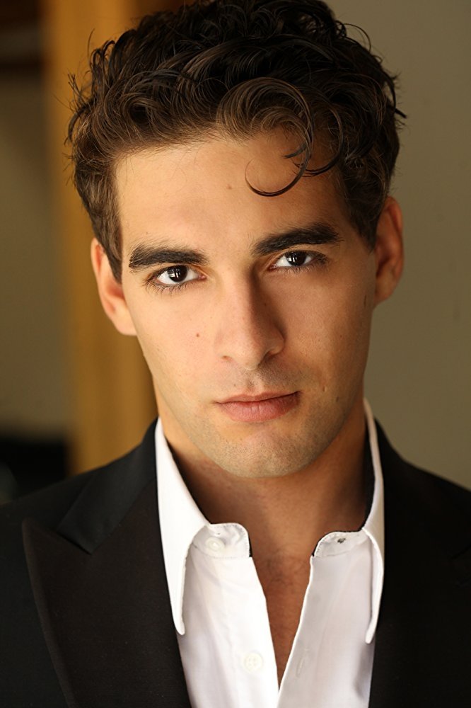 Vic Bagratuni backdrop