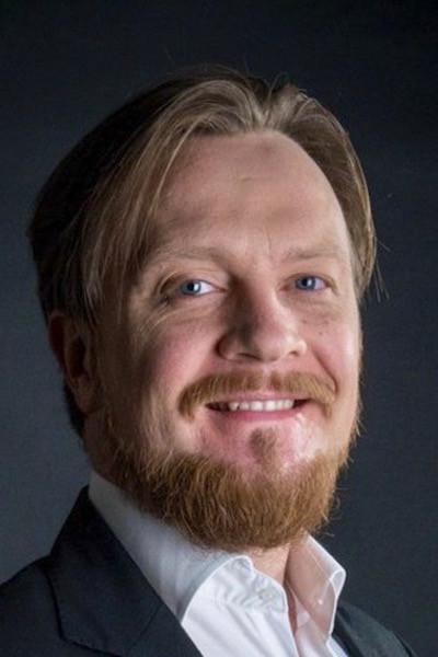 Andrey Permyakov backdrop