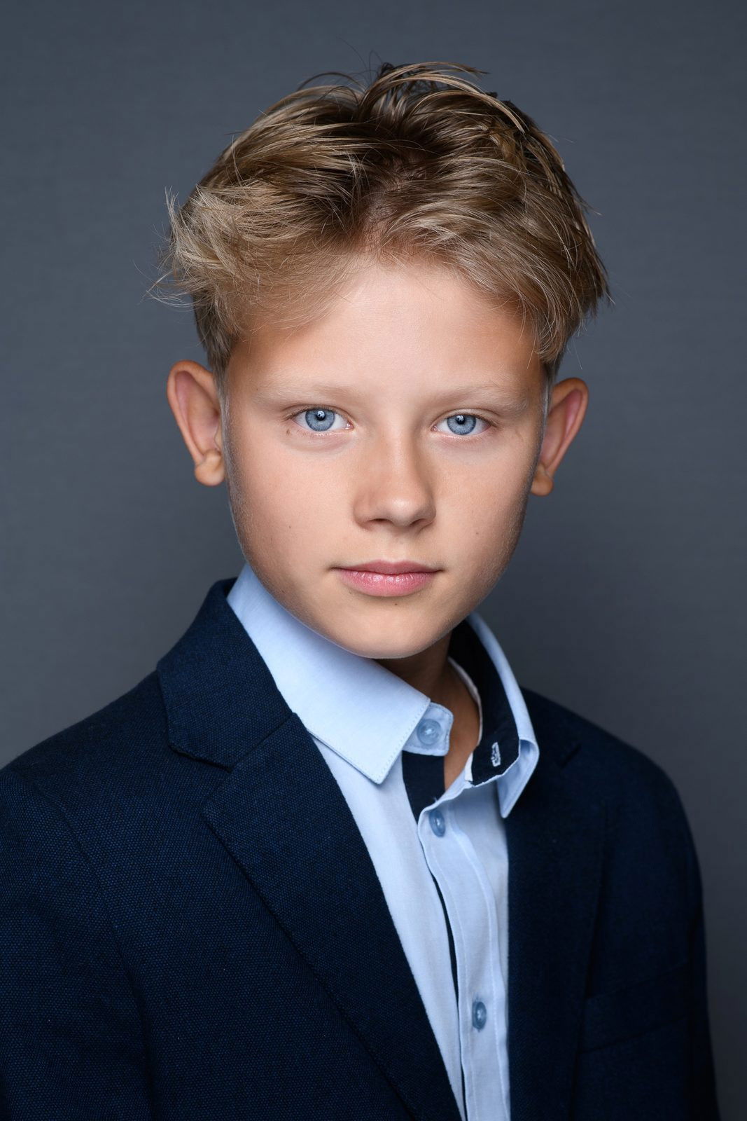 Alexandr Zhukov backdrop