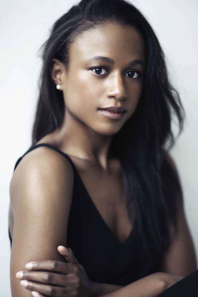 Ashlei Sharpe Chestnut backdrop