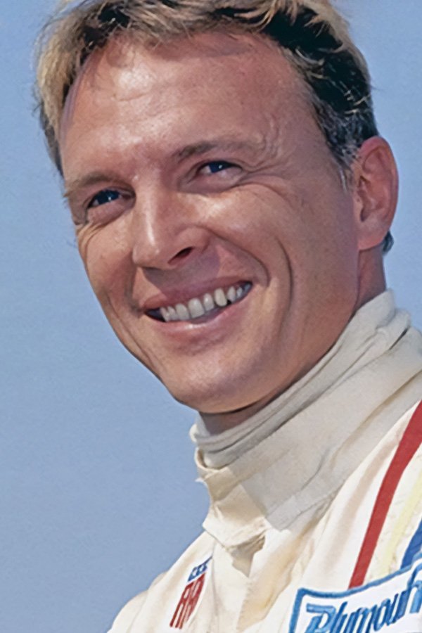 Dan Gurney: Dan Gërni backdrop