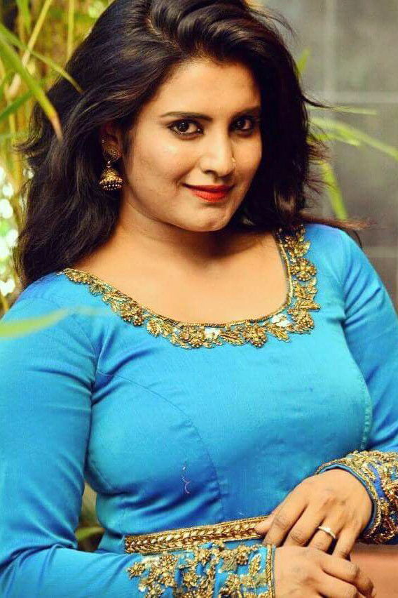 Roshna Ann Roy backdrop