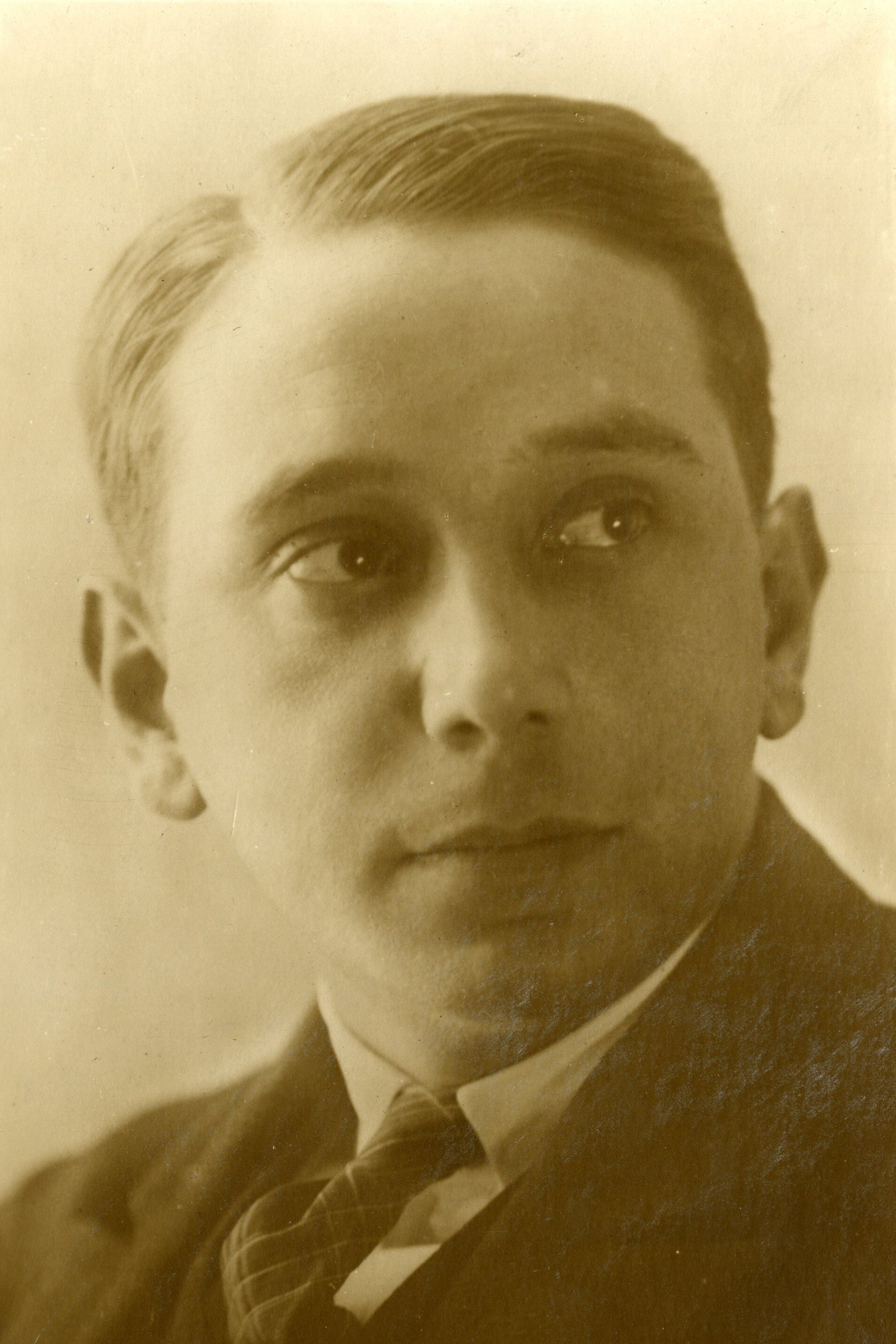 Jan Van Ees backdrop