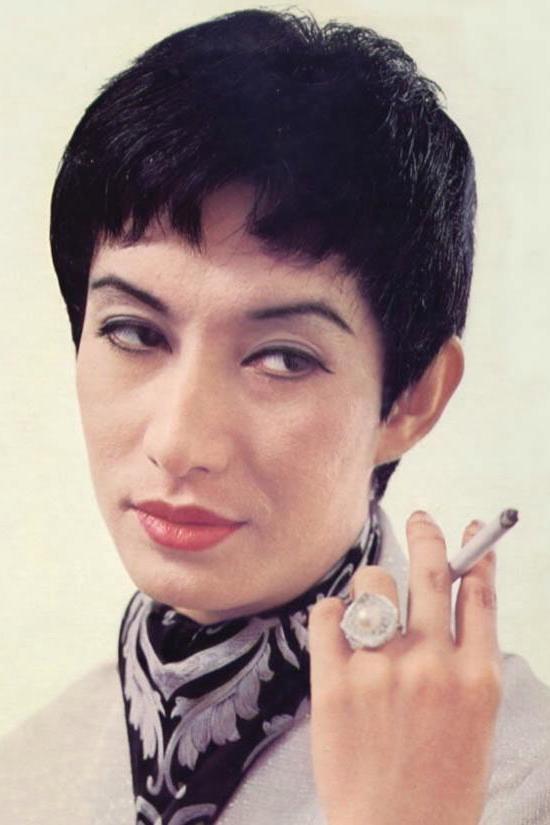 Akihiro Miwa backdrop