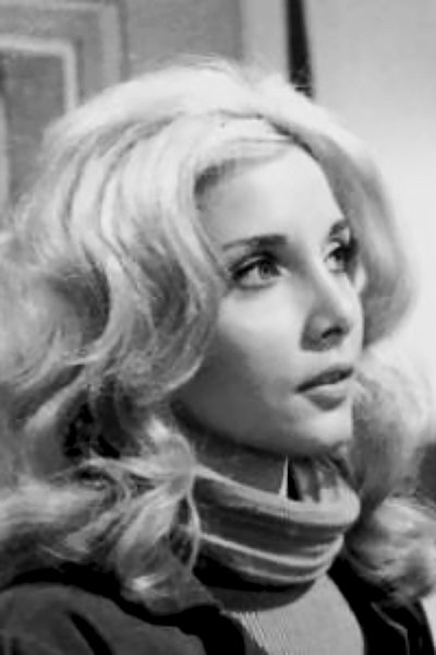 Mairi Farmaki backdrop