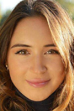 Yana Klimova-Yusupova backdrop