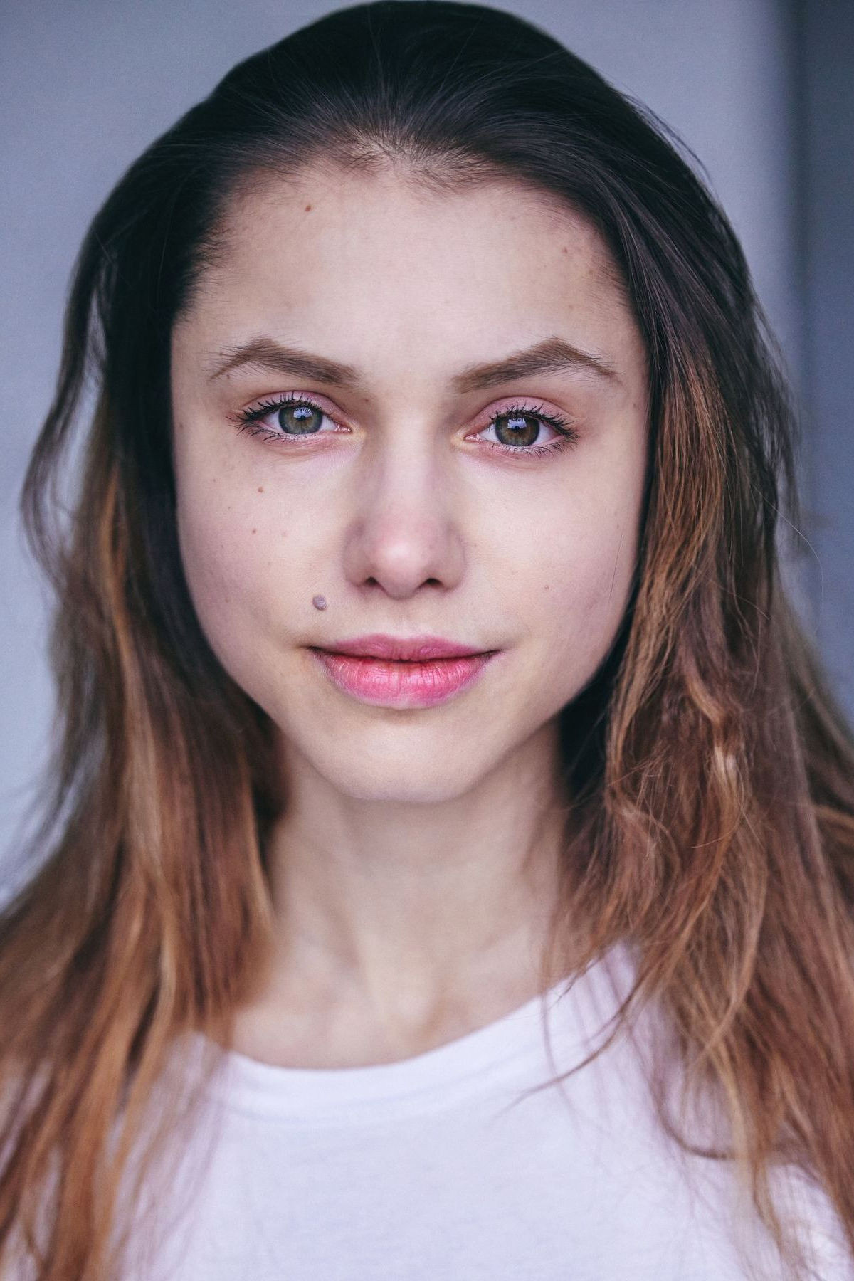 Vivien Sczesny backdrop