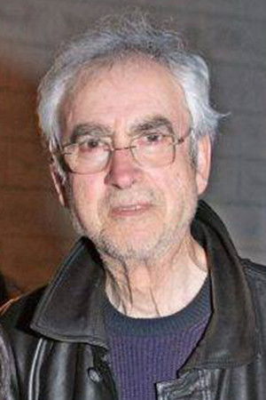 Dinos Lyras backdrop