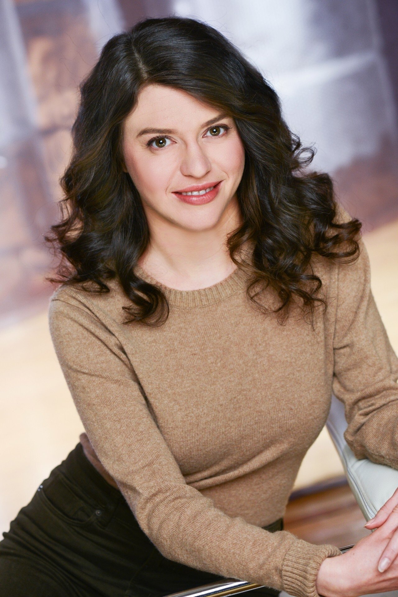 Lise Cormier backdrop