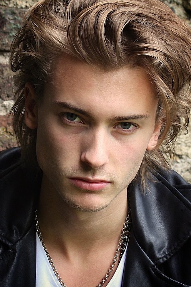 Elijah Rowen backdrop