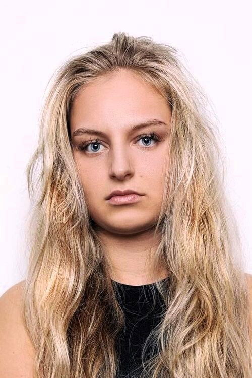 Mildred Reading: Mildred Rëdhing backdrop