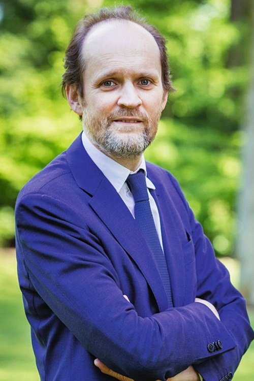 Jean-Marc Dumontet backdrop