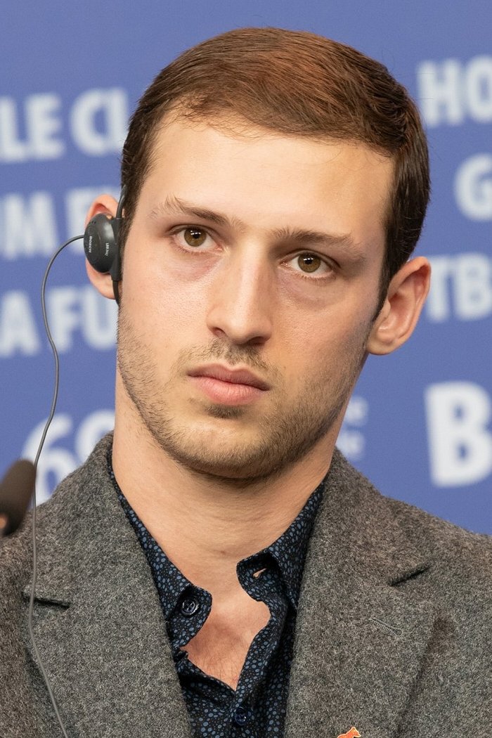 Tom Mercier backdrop