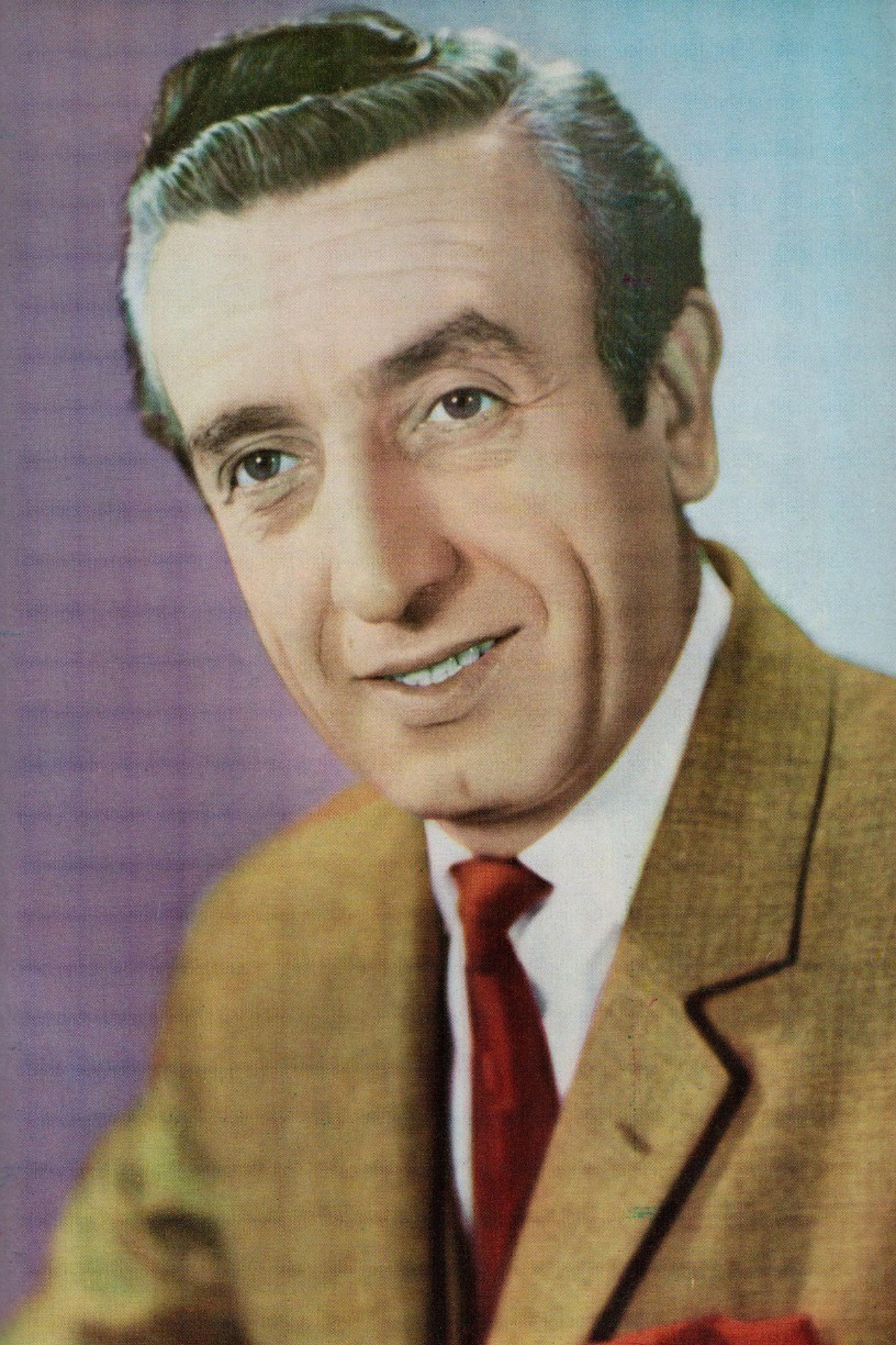 Javad Taghadosi backdrop