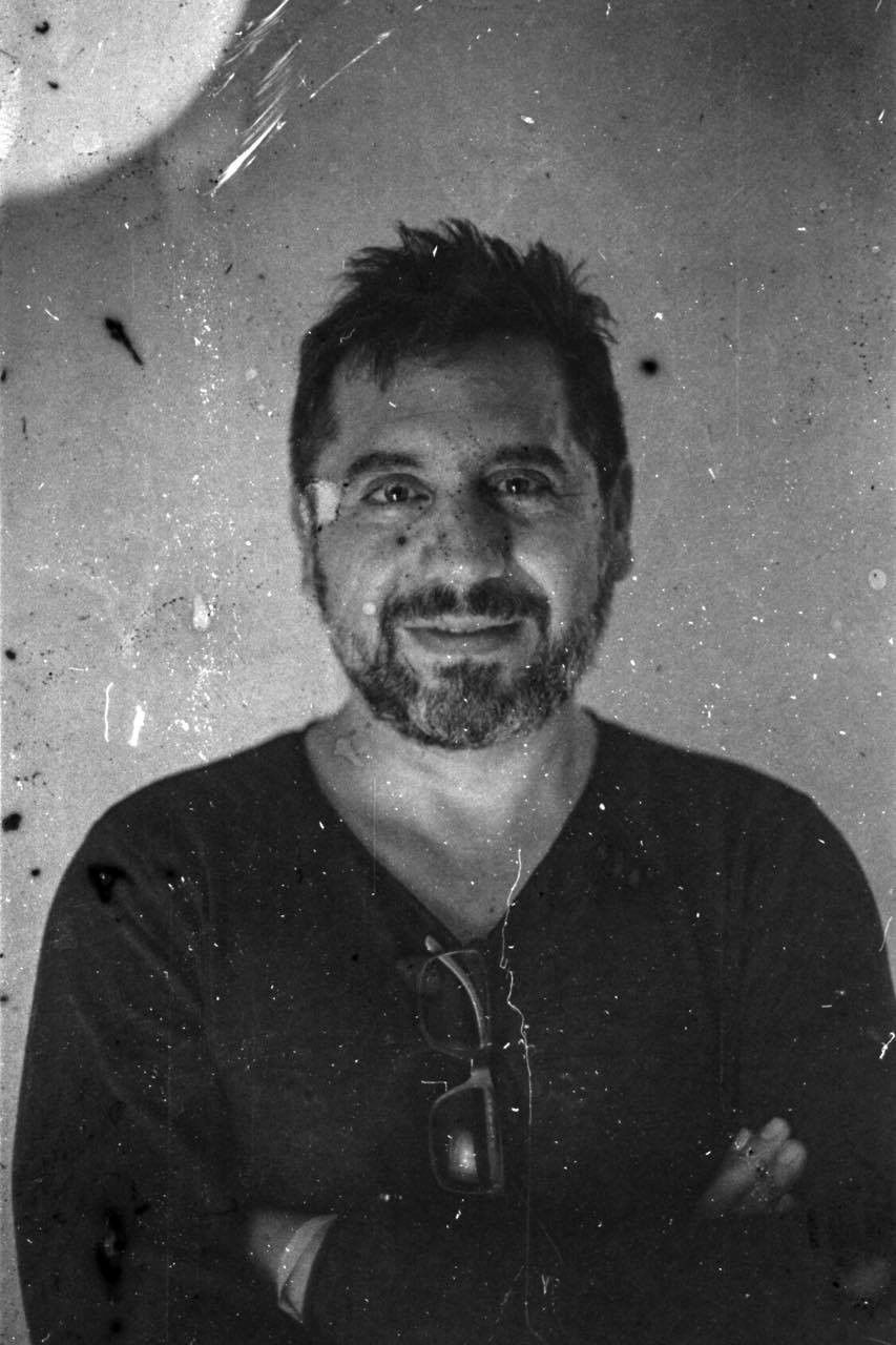 Luis Miranda backdrop