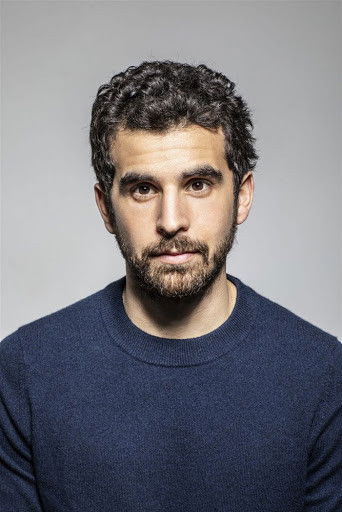 Gary Mihaileanu backdrop