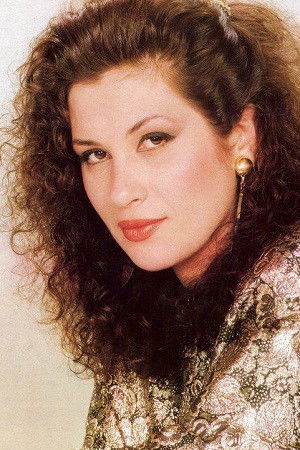 Elena Strati backdrop