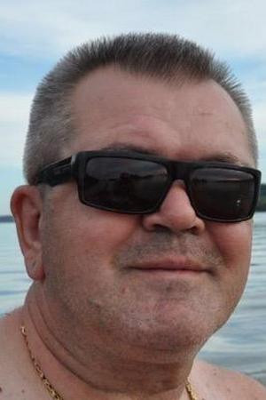 Milan Skrobic backdrop